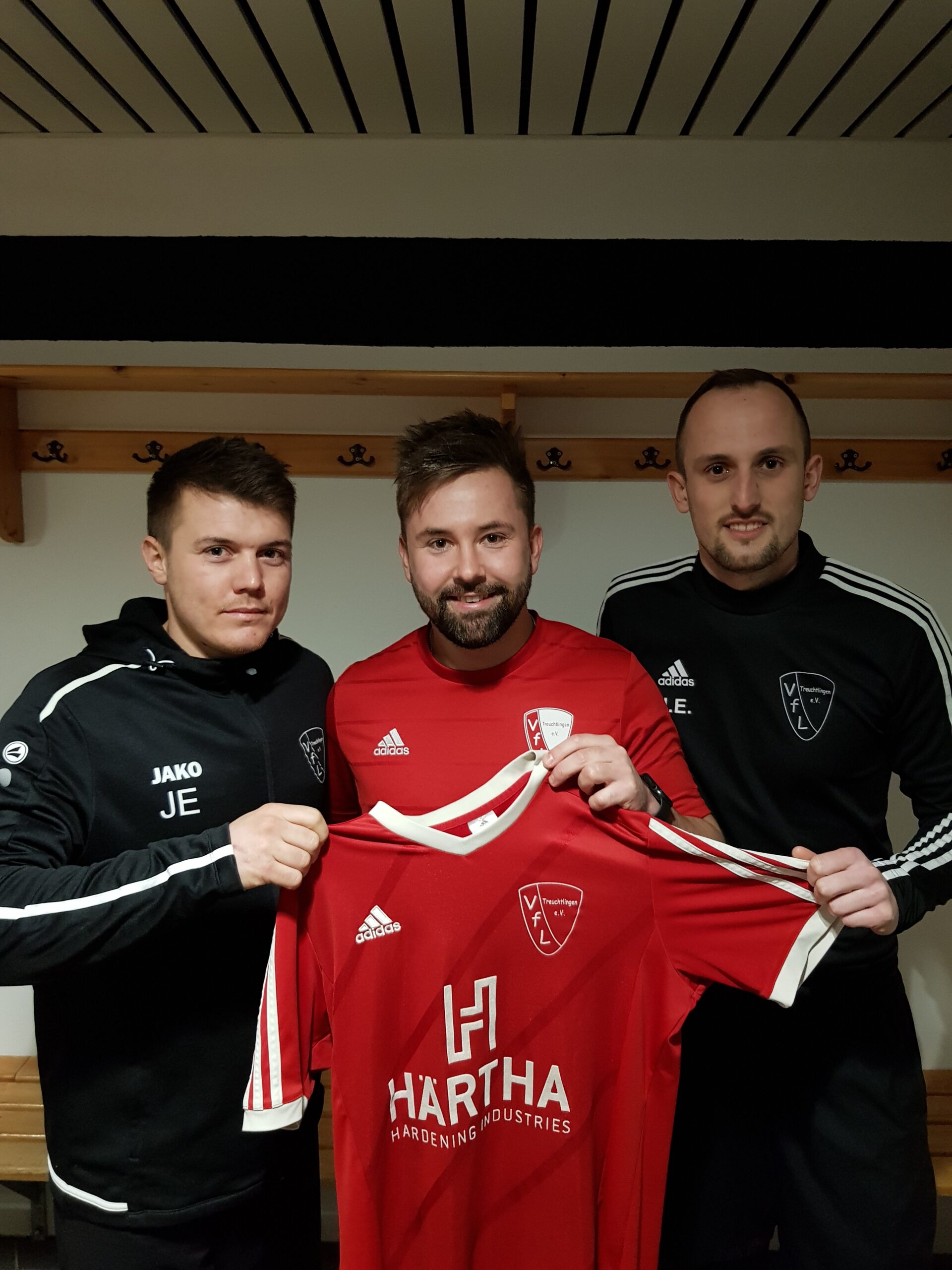 Mehr über den Artikel erfahren VfL verlängert mit Coach Baumann